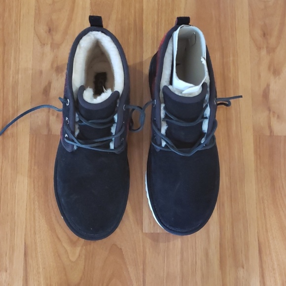 UGG For Men - Picture 2 of 4